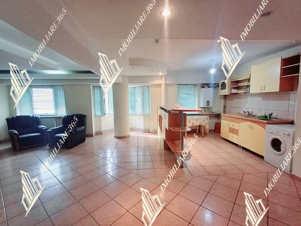 Apartament cu 3 camere Ultracentral (V-uri).
