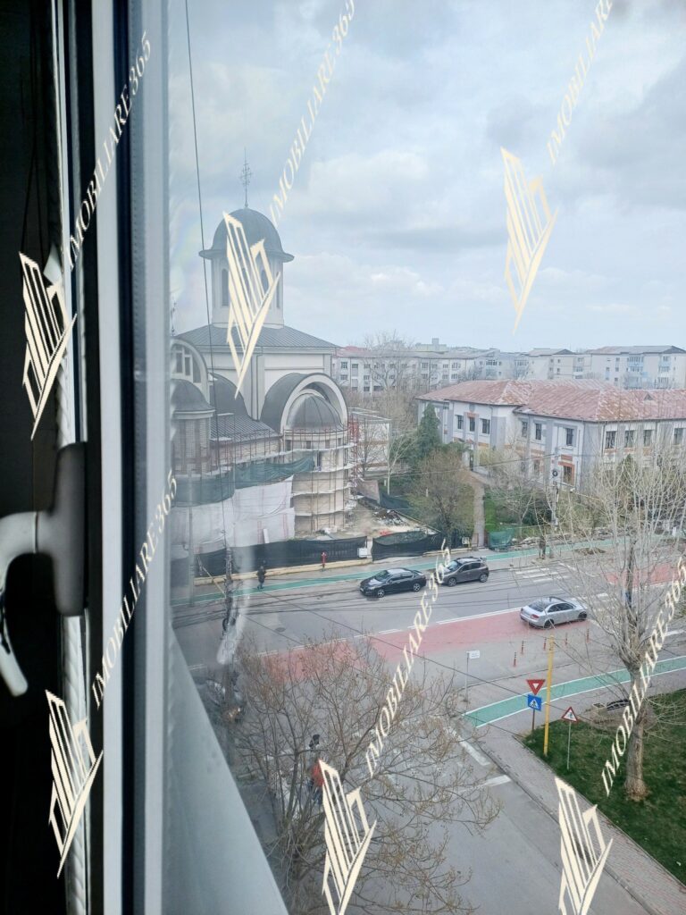 Apartament cu 3 camere Ultracentral (V-uri).